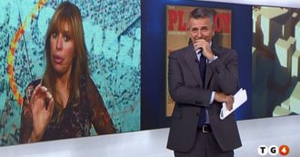 Copertina di Alessandra Mussolini, la battuta piccante a Giuseppe Brindisi in diretta al Tg4: “Monello, ti voglio nudo sul calendario”