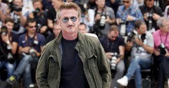 Copertina di Sean Penn è tornato in Ucraina: “Quando vinceranno questa guerra festeggerò con loro”