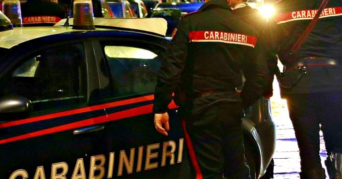 Novara, assalto ai magazzini Loro Piana: ladri sfondano i cancelli, si danno alla fuga sparando e gettando chiodi ai carabinieri
