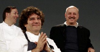 Copertina di “Cucinano per i riflettori più che per i fornelli: chef vuol dire solo capo”