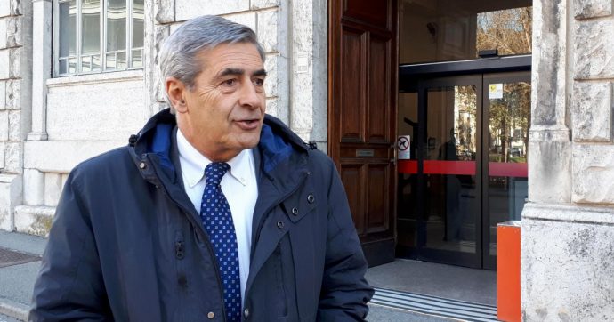 Il governatore si dimette, “chiedeva aiuto alla ’ndrina”