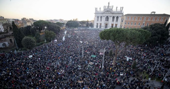 Un oceano di Sardine: “Niente partito, solo gruppo di pressione”