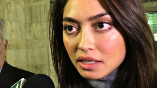 Copertina di Ruby ter, Ambra Battilana: “Berlusconi? All’inizio non l’avevo riconosciuto. Alcune ragazze cantavano l’inno di Forza Italia per adularlo”