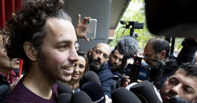 Ora Santori fa il capo: “Chi va in tv senza permesso è fuori”