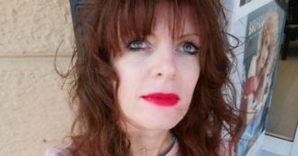 Copertina di Azzurra Lorenzini, muore a 32 anni la cantante e conduttrice toscana