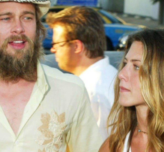 Brad Pitt va alla festa di Natale di Jennifer Aniston: è (finalmente) ora del ritorno di fiamma?