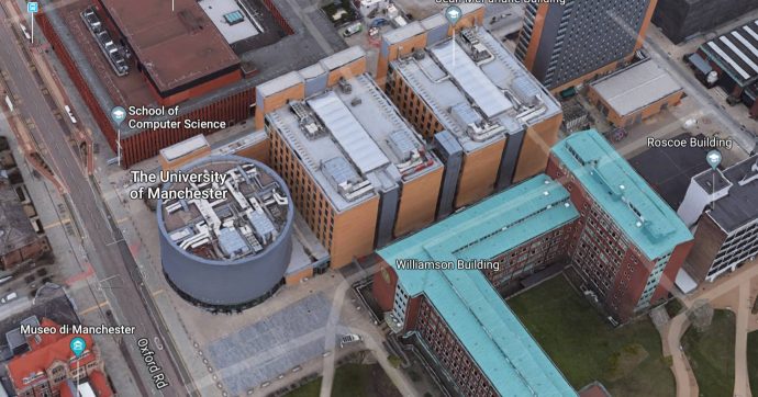 Non è la luce blu degli schermi ad alterare l’orologio biologico, secondo l’Univ. di Manchester