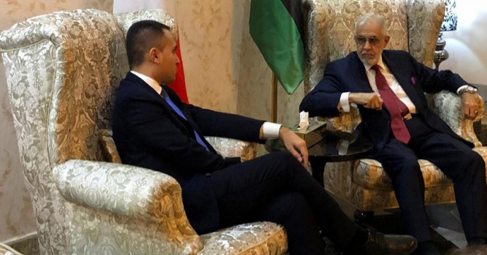 Di Maio “pontiere” tra Serraj e Haftar. “In Libia recuperare il tempo perduto”
