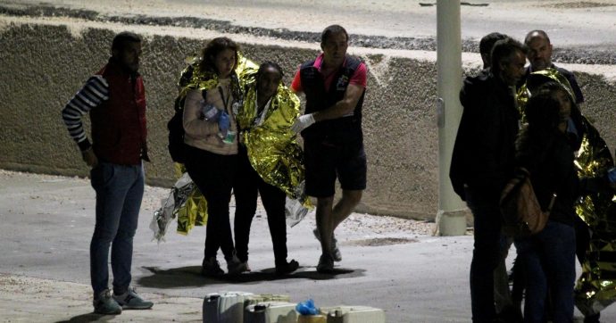 Morti in mare, il pm chiama i parenti: è la prima volta