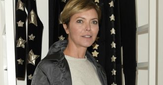 Copertina di Vieni da me, Vittoria Belvedere: “Mi è esplosa la tiroide mentre ero sul set”. E poi rivela: “Ho passato una notte con Kim Rossi Stuart”