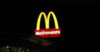 Copertina di McDonald’s, due giovani dipendenti muoiono folgorati in cucina: erano fidanzati