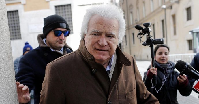 Lo strano furto nella villa di Verdini