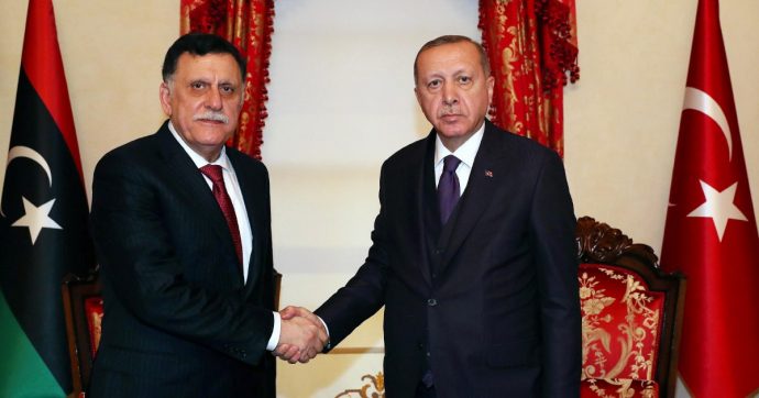 Dopo Ankara, Sarraj chiede aiuto militare anche all’Italia