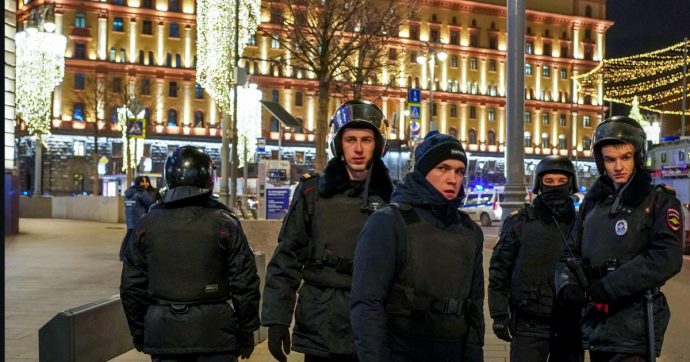 Mosca, assalto ai Servizi: tanti spari, poche verità