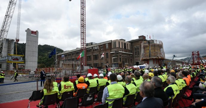 Ponte Morandi, il ritardo aumenta: in piedi finora solo 4 campate su 19. Il sindaco Bucci ammette: “Difficile avere il nuovo ad aprile”