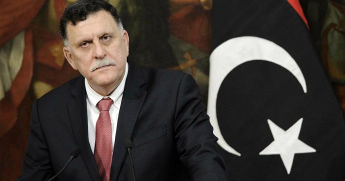 Libia, Al Sarraj: “Lascio entro fine ottobre”. La decisione in vista dei colloqui per il nuovo governo a Ginevra