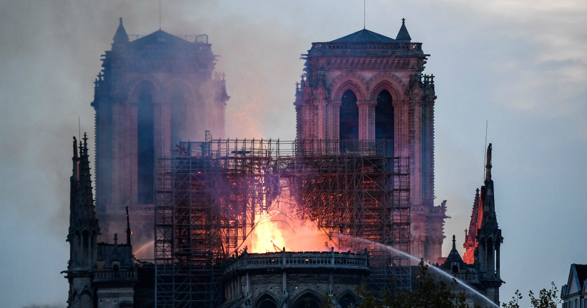 Notre-Dame, niente messa di Natale nella cattedrale distrutta dall’incendio: è la prima volta in 216 anni