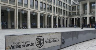 Copertina di ‘Ndrangheta in Valle d’Aosta, chiusa l’inchiesta per voto di scambio alle regionali 2018. Tra gli indagati tre ex governatori