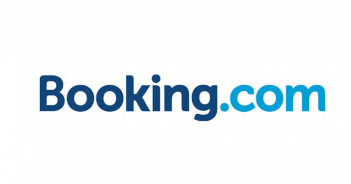 Booking.com non potrà più pubblicare “annunci ingannevoli o manipolatori”: la Commissione Europea ‘bacchetta’ il sito di prenotazioni