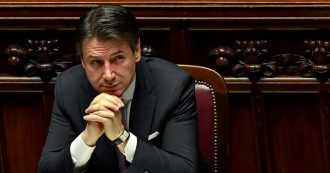 Giuseppe Conte, la conferenza stampa di fine anno del presidente del Consiglio. La diretta