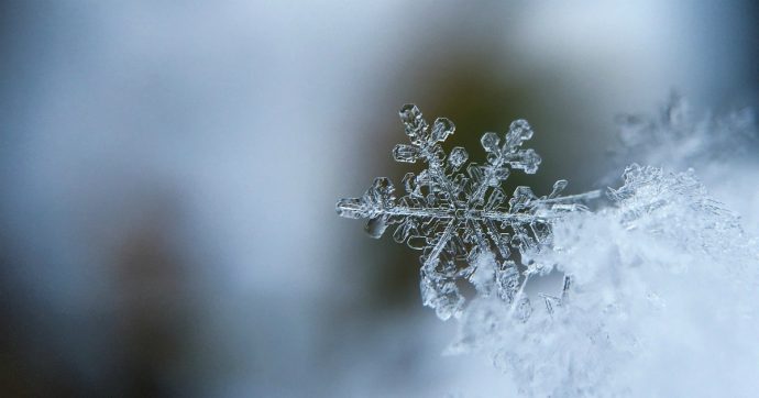 Come lo studio di un fiocco di neve a Capodanno può migliorare la trasmissione dati