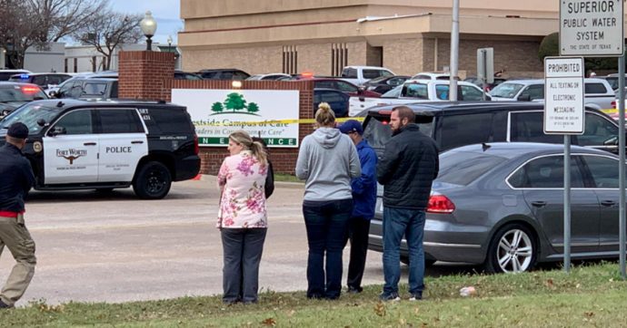 In chiesa, tutti armati appassionatamente