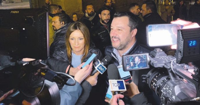 Sorpresa, è scomparsa Lucia: la campagna è tutta del capo