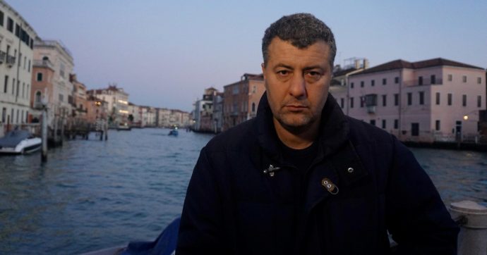 “Insultavano Anna Frank, poi ci hanno picchiati in piazza”