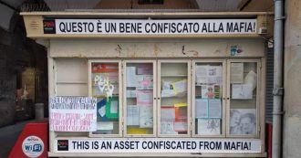 Copertina di Pisa, chiusa ‘l’edicola della legalità’ confiscata alla mafia e gestita da Libera: “Un atto vile”
