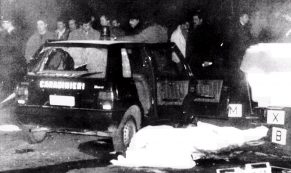 Copertina di Banda della Uno Bianca, i familiari dei carabinieri trucidati al Pilastro: “Non conosciamo tutta la verità”