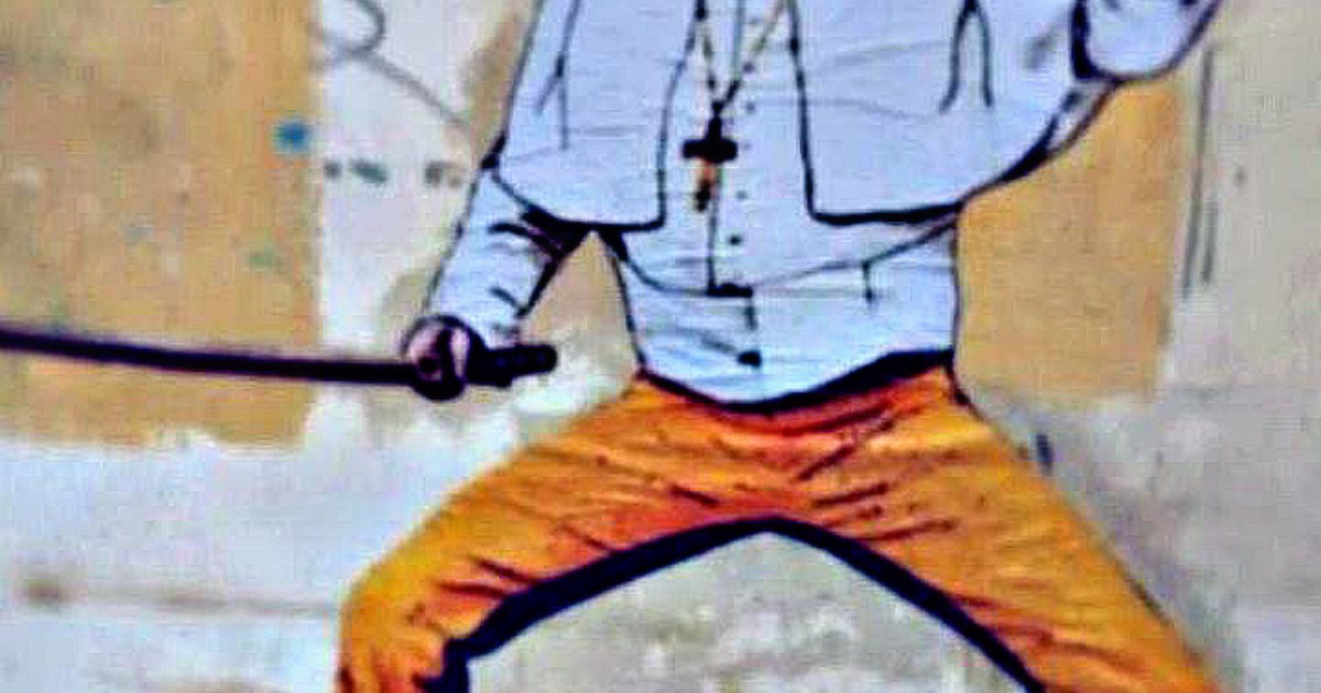 Papa Francesco, un murales a Roma lo raffigura come Kill Bill per via dello “schiaffetto” alla fedele