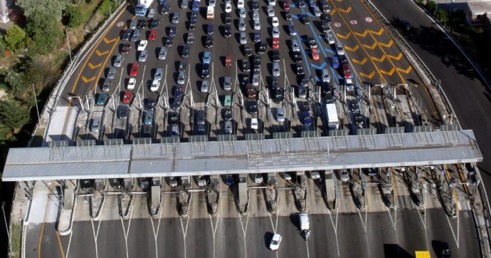 Autostrade vuole trattare. E si fa bella con i rimborsi