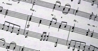 Per il suo biglietto augurale di Pasqua il Papa sceglie la scultura simbolo dell’Aula Paolo VI