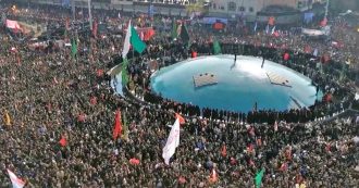 Soleimani, milioni di persone in piazza a Teheran per i funerali