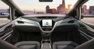 Copertina di Auto elettriche e guida autonoma, Deloitte: “Ai consumatori non interessano”