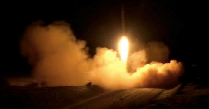 Teheran, raid “telefonato” per salvare l’onore sciita