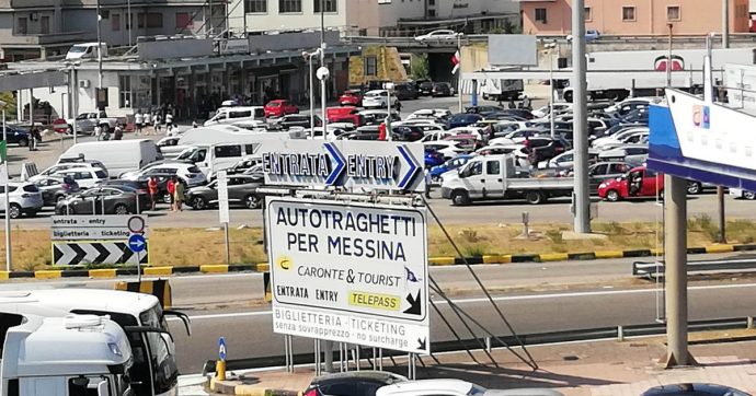 Sicilia, sequestrati 3 traghetti e 3,5 milioni di euro alla Caronte: “Carenze per le persone a ridotta mobilità e contributi pubblici indebiti”