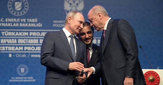 Copertina di Erdogan e Putin propongono una tregua. Tripoli è favorevole, ma Bengasi dice no