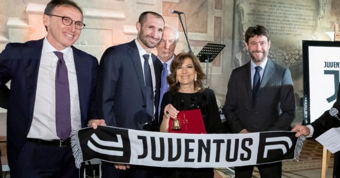 La Juve a cena in Vaticano con la Casellati e Bertone