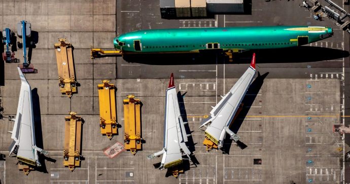 737 Max, l’aereo “progettato da pagliacci”