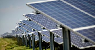 Copertina di Incentivi al fotovoltaico, la truffa italo-tedesca degli impianti in Basilicata: “38 milioni di danno erariale”