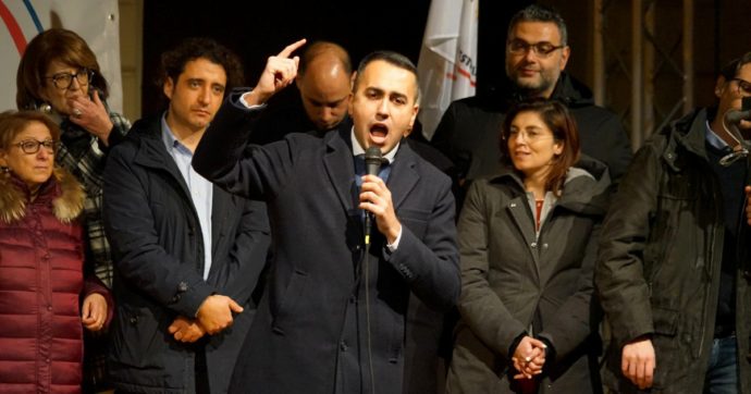 “Da solo il capo non ce la può fare”: Di Maio ammette la nuova fase