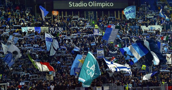 Lazio, lettera ai tifosi che hanno fatto il saluto romano per chiedere i danni: “50mila euro”