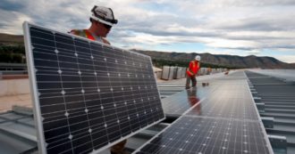 Decreto bollette, stop alle autorizzazioni per installare pannelli fotovoltaici sui tetti: basterà un modulo di inizio e fine lavori