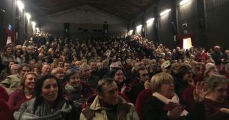 Copertina di Bibbiano, le Sardine manifesteranno in piazza in contemporanea alla Lega. Santori: “Questa comunità vittima di sciacalli mediatici”
