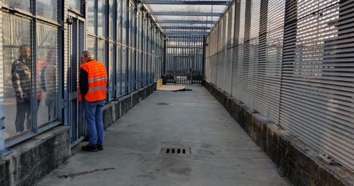 “È morto per le botte prese nel centro di detenzione”