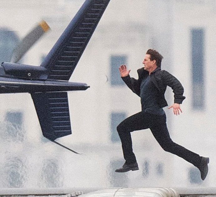 Tom Cruise si rifiuta di girare Mission Impossible in posti alternativi a Venezia: “I miei soldi vanno qui, nelle zone più colpite”