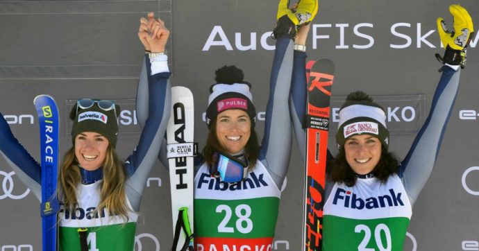 Coppa del mondo di sci, tripletta italiana nella discesa in Bulgaria: trionfa Curtoni, davanti a Bassino e Brignone. E’ il secondo tris della storia
