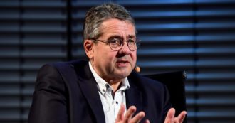 Copertina di Dal governo al vertice di Deutsche Bank