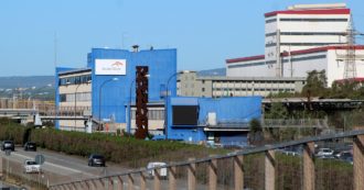 Copertina di Lanciarono la polvere addosso all’onorevole: processati come l’Ilva